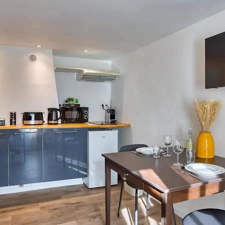 L'aurea Au Centre De Daire *