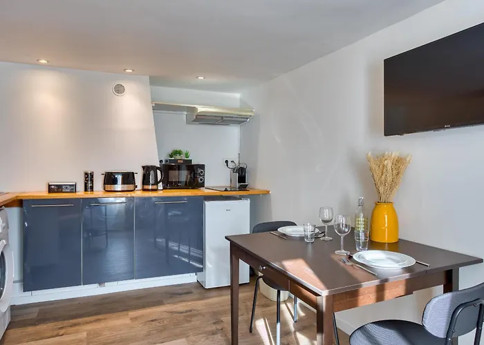 L'aurea Au Centre De Апартаменти *